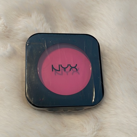 NYX High Definition Blush - Electro - Picture 2 of 4